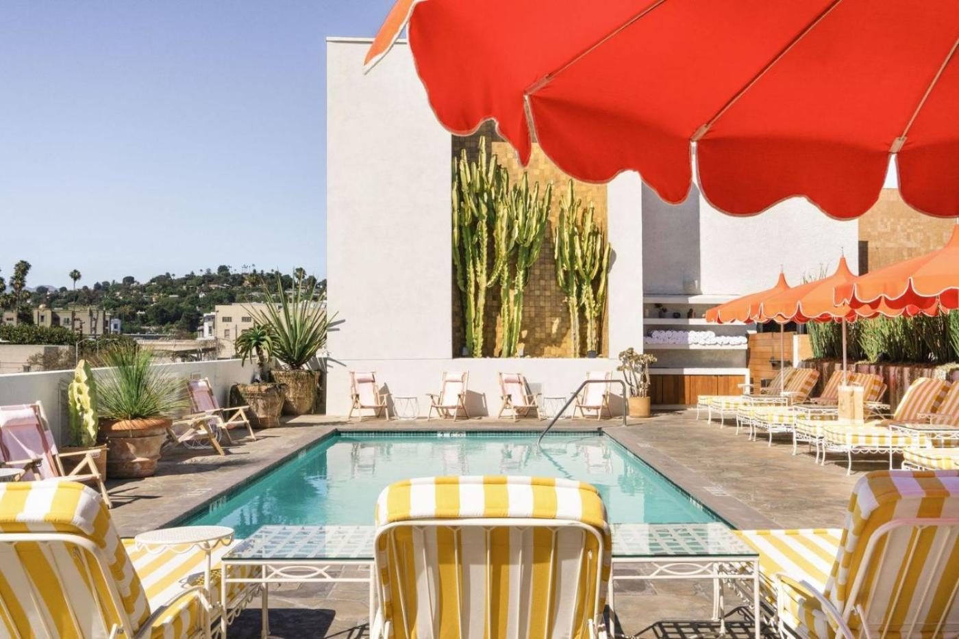Silver Lake Pool & Inn — Photos 1